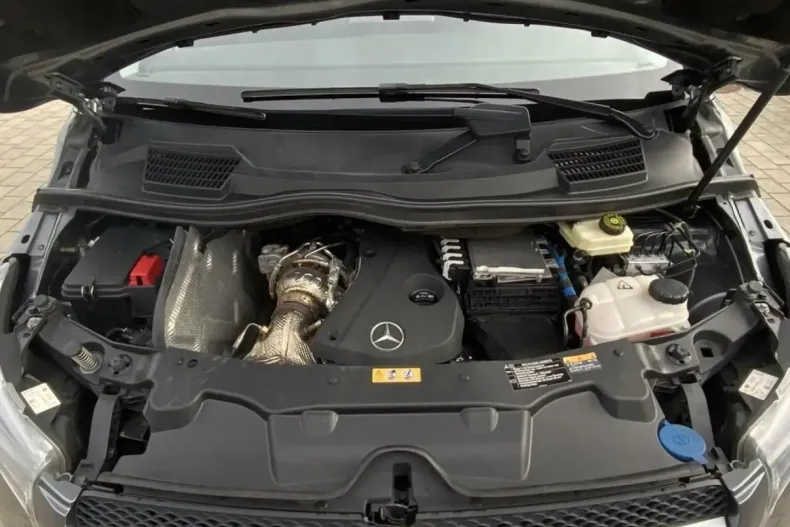 Mercedes-Benz V 220 din 2021 cu 86.423 km - oferta MER170678 - foto 10