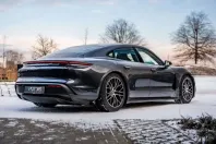 Porsche Taycan din 2021 cu 58.964 km - oferta POR170679 - foto 3