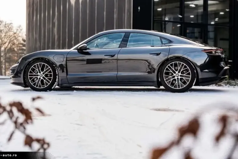 Porsche Taycan din 2021 cu 58.964 km - oferta POR170679 - foto 7