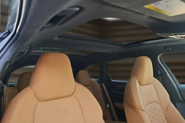 Audi RS6 din 2025 cu 22.500 km - oferta AUD170685 - foto 16