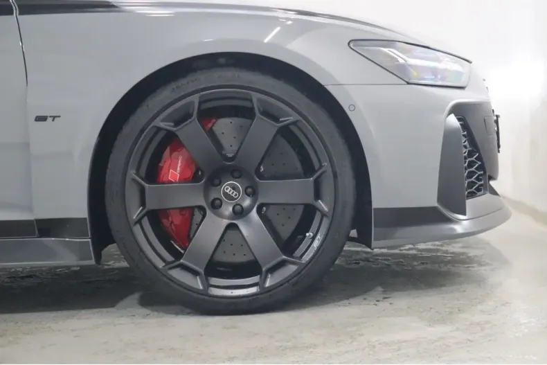 Audi RS6 din 2024 cu 3.904 km - oferta AUD170687 - foto 5