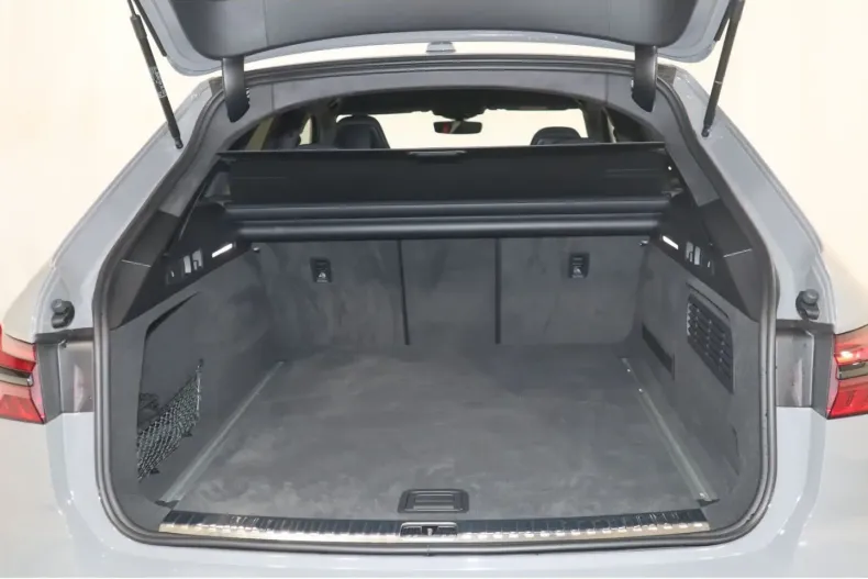 Audi RS6 din 2024 cu 3.904 km - oferta AUD170687 - foto 6