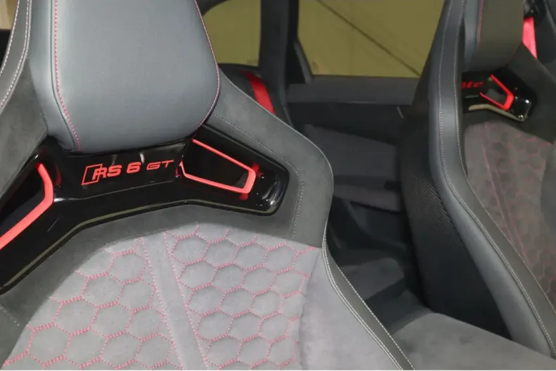Audi RS6 din 2024 cu 3.904 km - oferta AUD170687 - foto 21