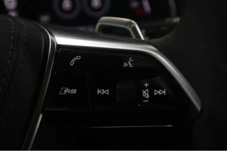 Audi RS6 din 2024 cu 3.904 km - oferta AUD170687 - foto 23