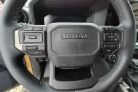 Toyota Land Cruiser din 2024 cu 3.900 km - oferta TOY170691 - foto 13