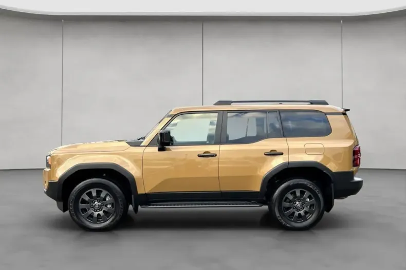 Toyota Land Cruiser din 2024 cu 18.750 km - oferta TOY170695 - foto 3