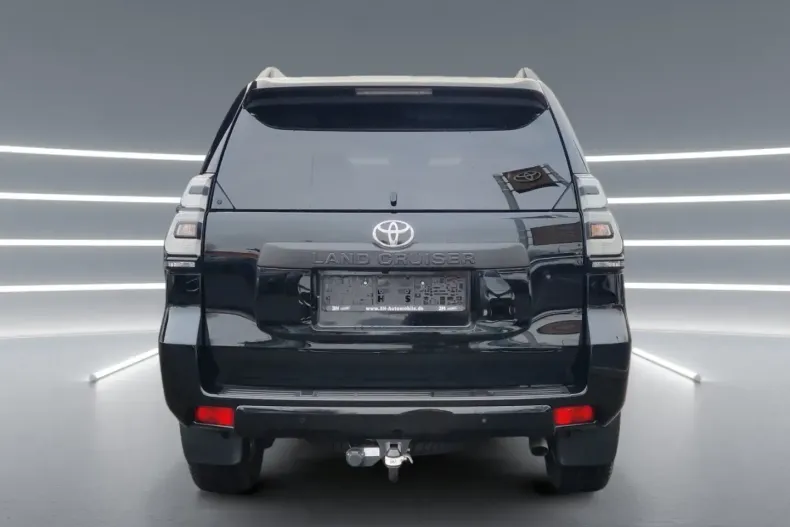 Toyota Land Cruiser din 2024 cu 10.800 km - oferta TOY170699 - foto 5