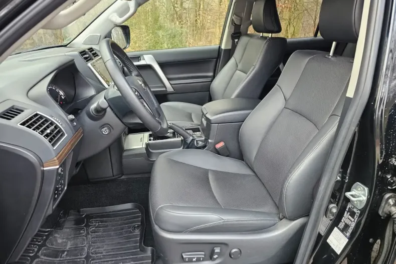 Toyota Land Cruiser din 2024 cu 31.900 km - oferta TOY170703 - foto 8