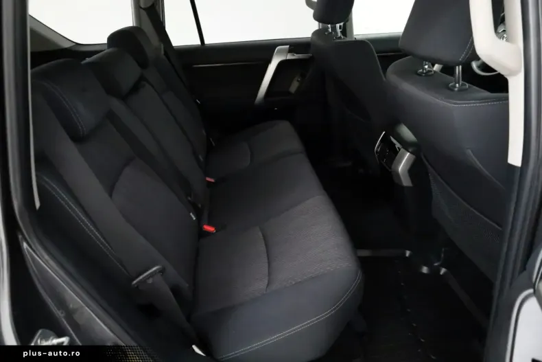 Toyota Land Cruiser din 2023 cu 58.750 km - oferta TOY170706 - foto 6