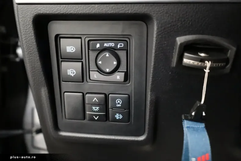 Toyota Land Cruiser din 2023 cu 58.750 km - oferta TOY170706 - foto 17