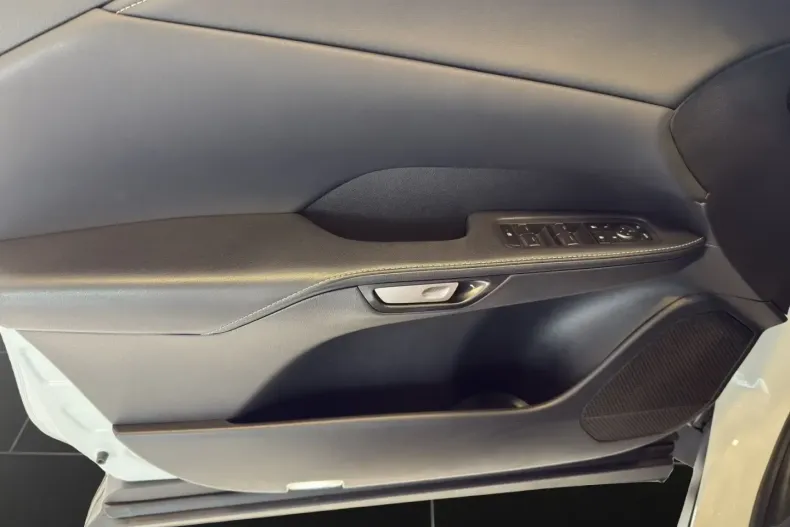 Lexus RX 450 din 2024 cu 23.824 km - oferta LEX170710 - foto 12