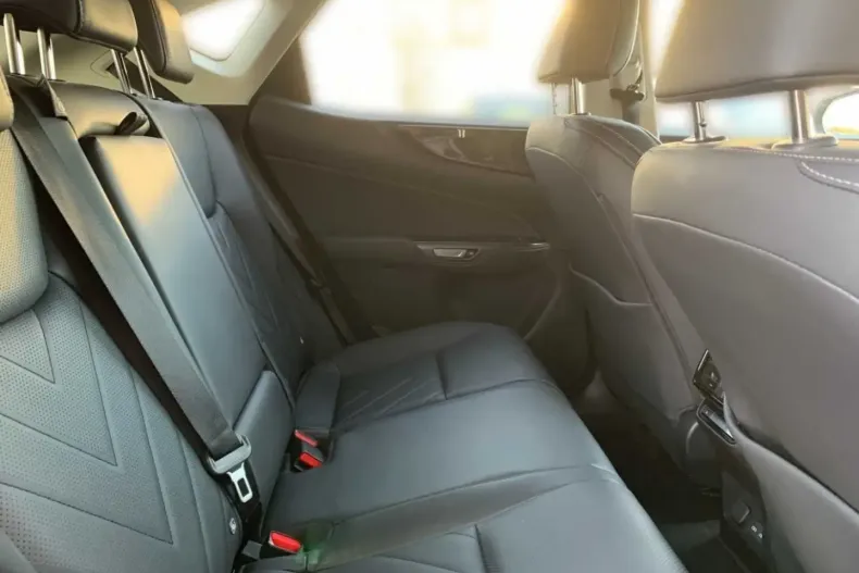 Lexus NX 450h din 2022 cu 31.602 km - oferta LEX170712 - foto 7