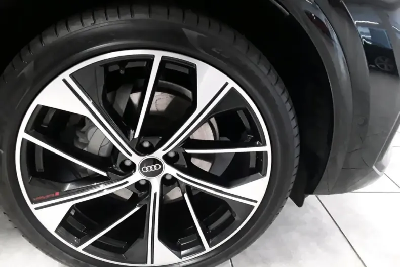 Audi Q5 din 2024 cu 17.169 km - oferta AUD170761 - foto 4