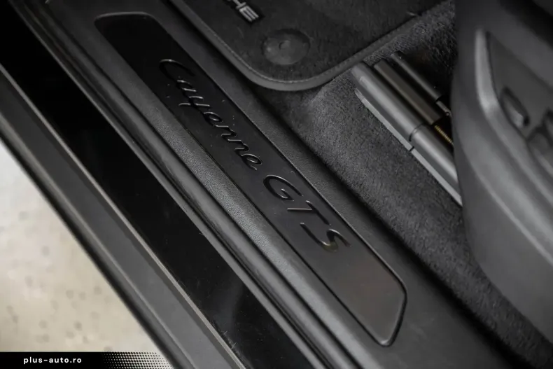 Porsche Cayenne din 2022 cu 73.500 km - oferta POR170762 - foto 16