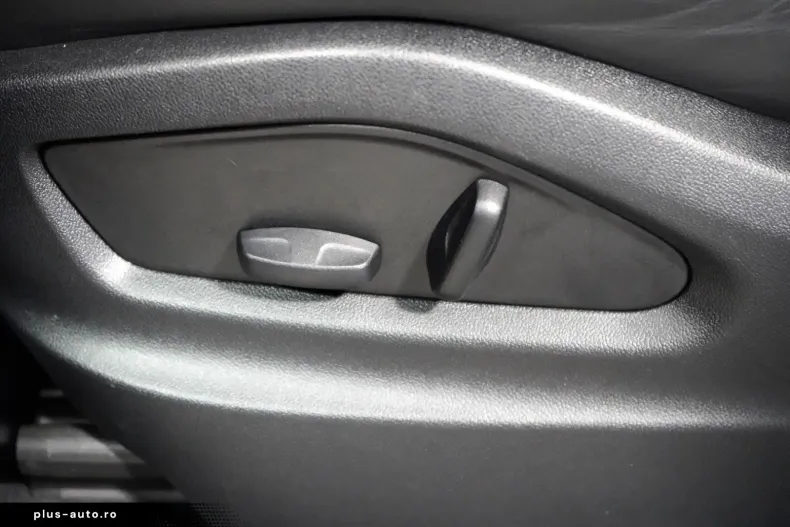 Porsche Cayenne din 2021 cu 34.576 km - oferta POR170764 - foto 23