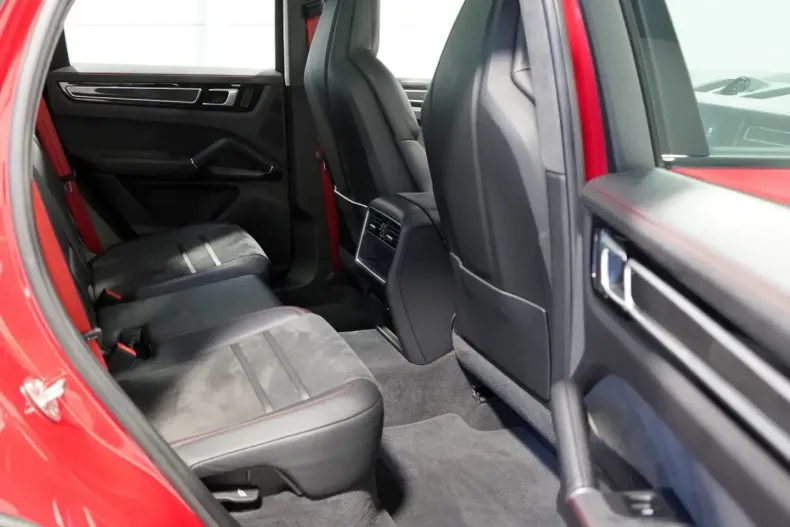 Porsche Cayenne din 2021 cu 34.576 km - oferta POR170764 - foto 26