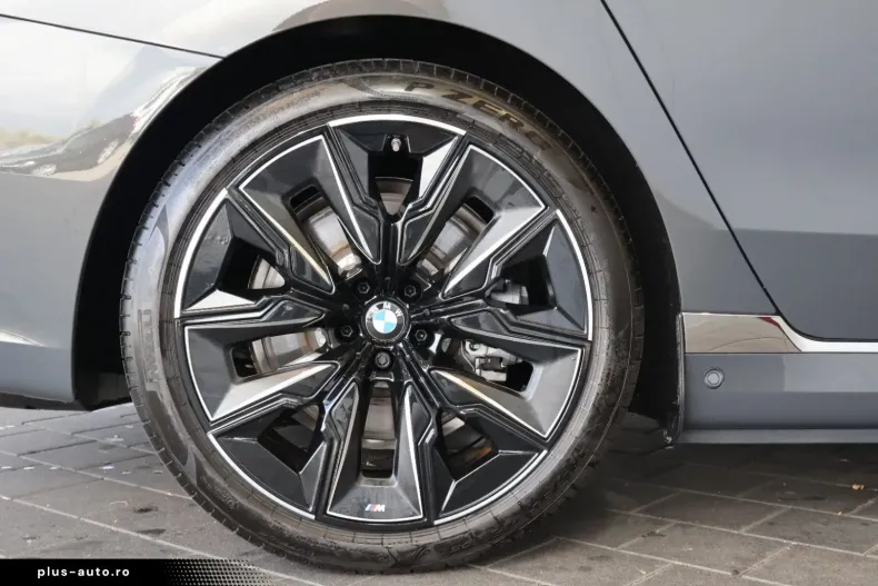 BMW i7 din 2024 cu 13.780 km - oferta BMW170771 - foto 7