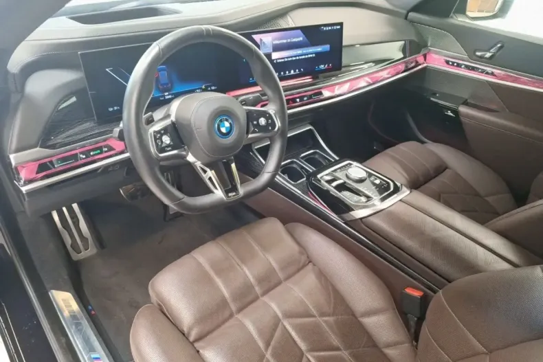 BMW i7 din 2024 cu 55.039 km - oferta BMW170773 - foto 10