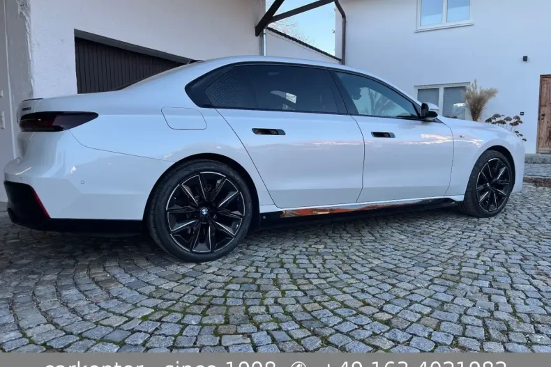 BMW i7 din 2024 cu 23.206 km - oferta BMW170774 - foto 5