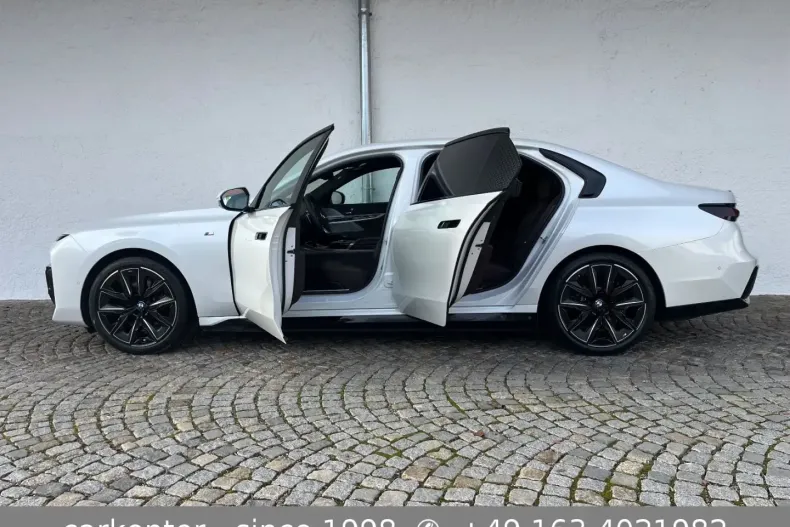 BMW i7 din 2024 cu 23.206 km - oferta BMW170774 - foto 19