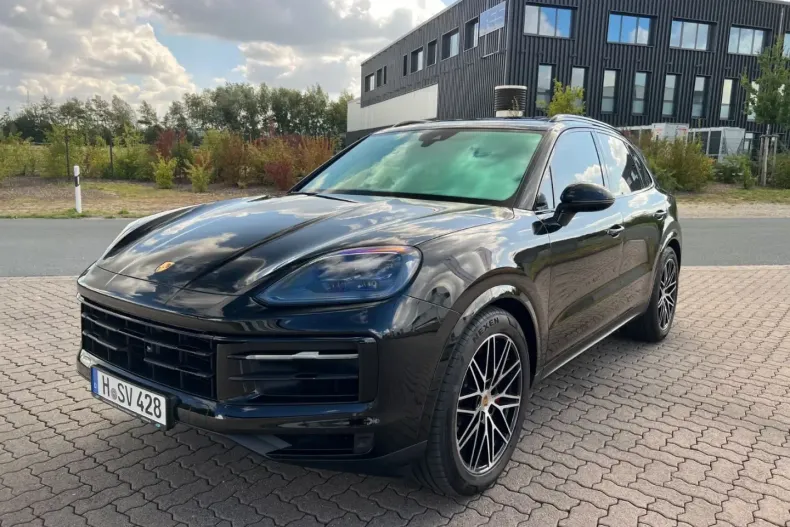 Porsche Cayenne din 2024 cu 22.201 km - oferta POR170787 - foto 1