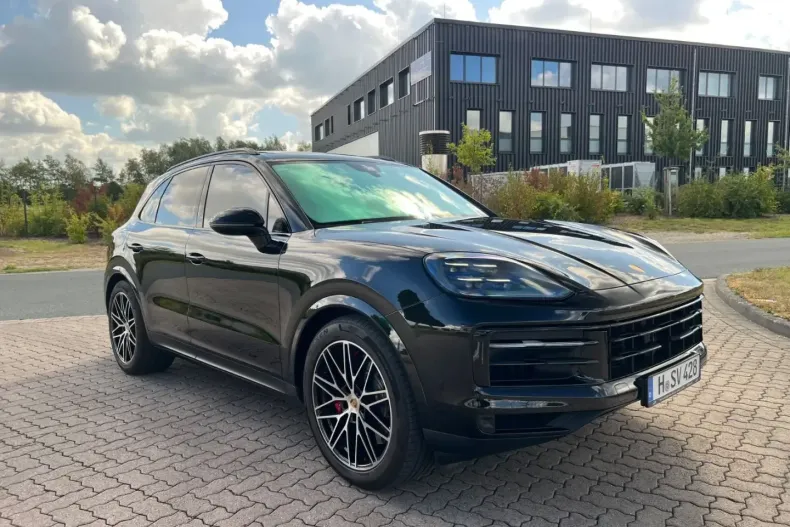 Porsche Cayenne din 2024 cu 22.201 km - oferta POR170787 - foto 3