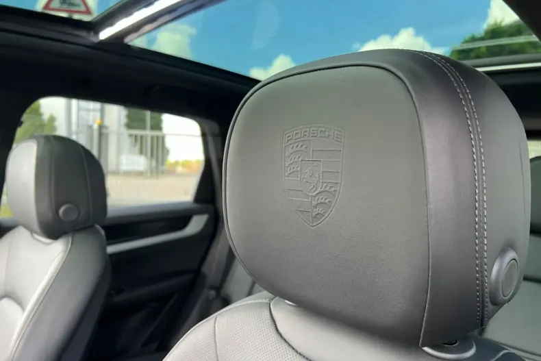 Porsche Cayenne din 2024 cu 22.201 km - oferta POR170787 - foto 16