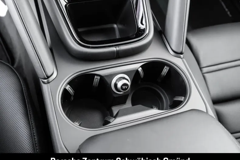 Porsche Cayenne din 2024 cu 26.900 km - oferta POR170788 - foto 23