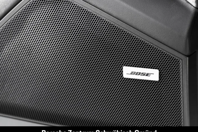 Porsche Cayenne din 2024 cu 26.900 km - oferta POR170788 - foto 33