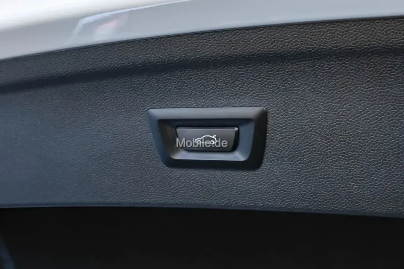 BMW iX din 2024 cu 21.599 km - oferta BMW170793 - foto 10