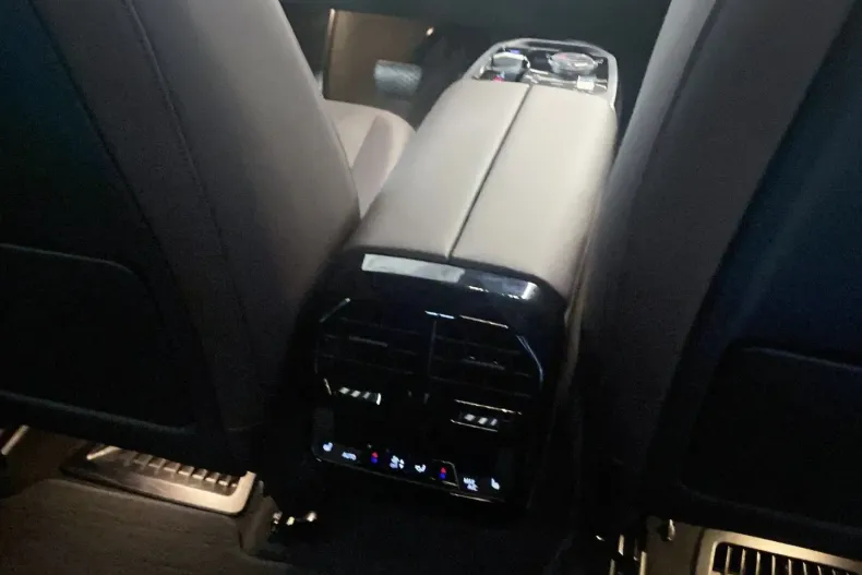 BMW iX din 2024 cu 43.600 km - oferta BMW170795 - foto 16