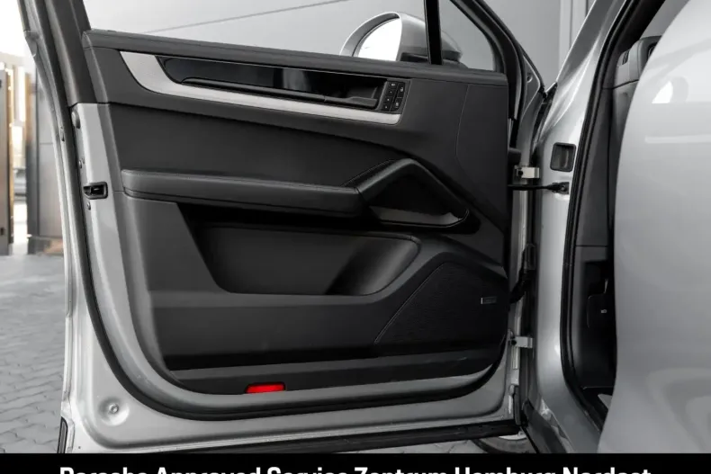 Porsche Cayenne din 2024 cu 15.995 km - oferta POR170796 - foto 24