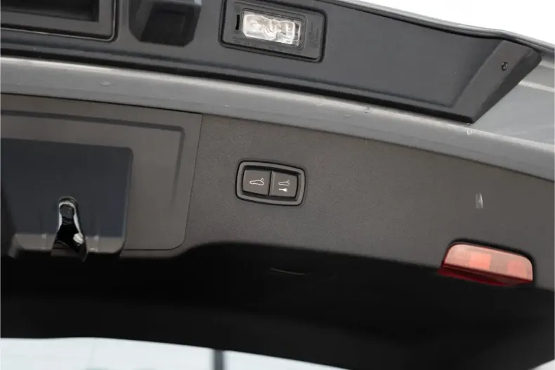 Porsche Cayenne din 2023 cu 38.200 km - oferta POR170801 - foto 33