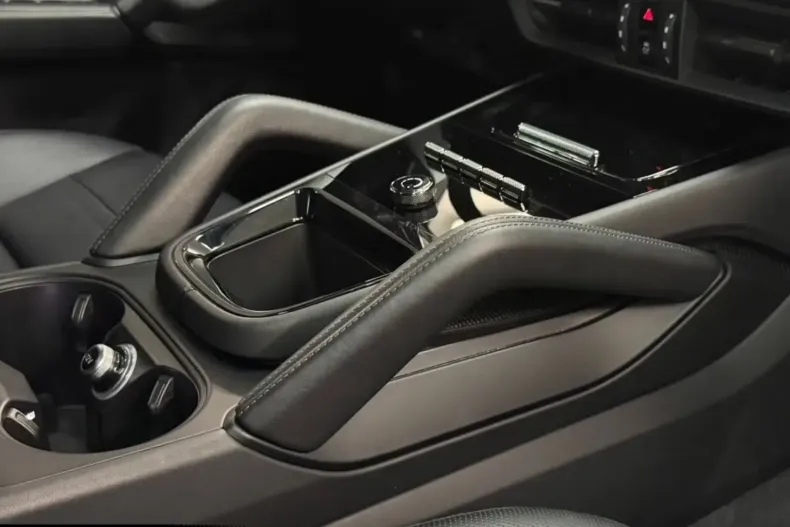 Porsche Cayenne din 2024 cu 18.271 km - oferta POR170811 - foto 7