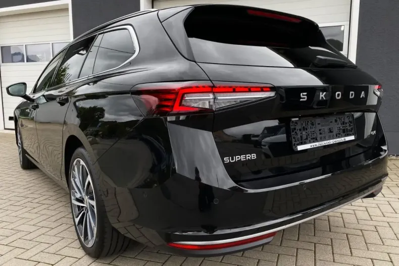 Skoda Superb din 2024 cu 16.261 km - oferta SKO170813 - foto 2