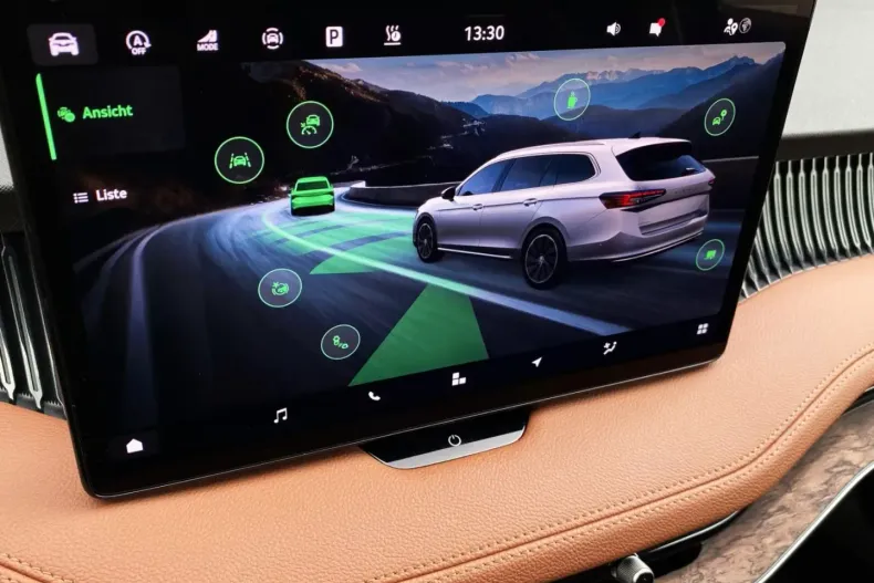 Skoda Superb din 2024 cu 16.261 km - oferta SKO170813 - foto 24