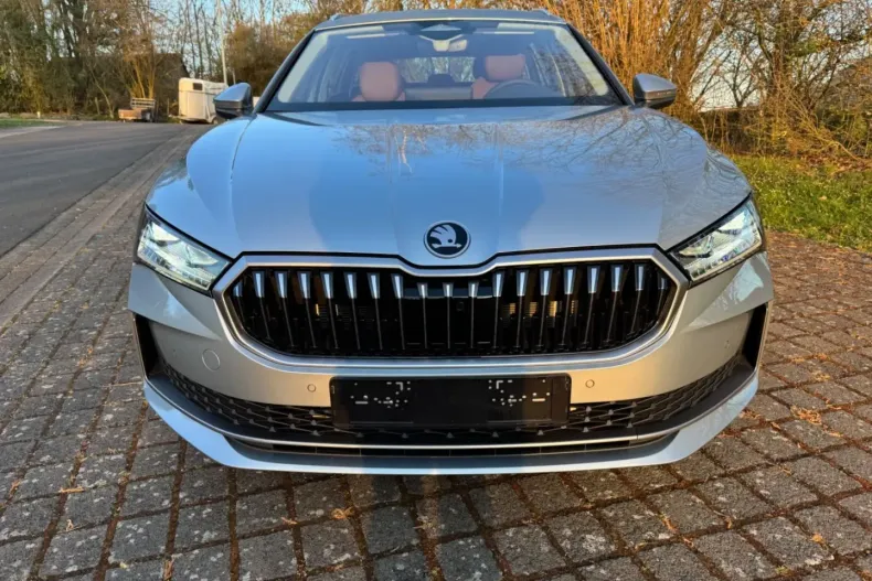 Skoda Superb din 2024 cu 23.000 km - oferta SKO170815 - foto 4