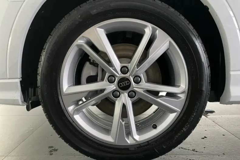 Audi Q3 din 2025 cu 17.650 km - oferta AUD170819 - foto 5