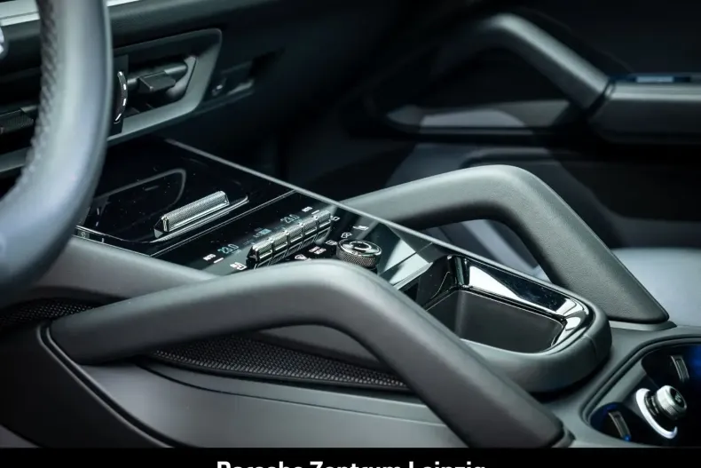 Porsche Cayenne din 2024 cu 20.370 km - oferta POR170820 - foto 31