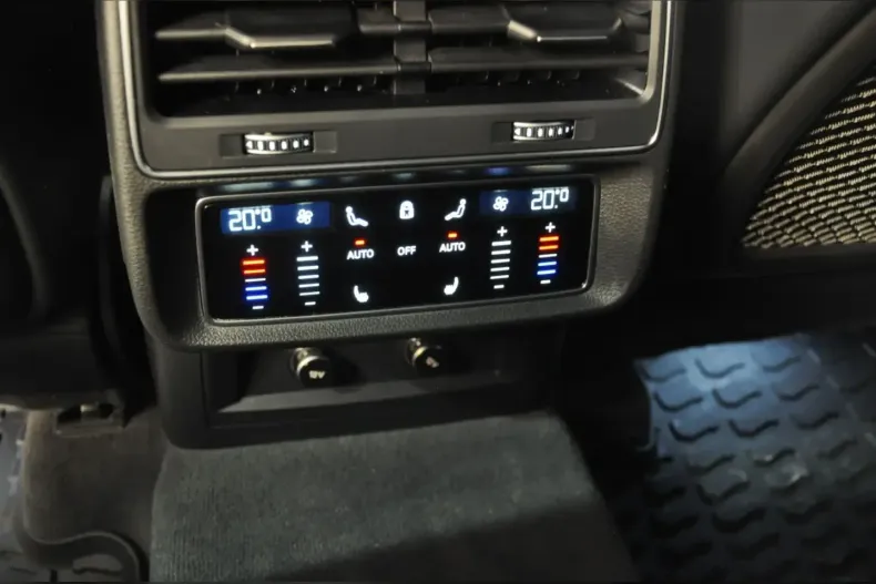 Audi Q8 din 2023 cu 32.942 km - oferta AUD170831 - foto 17