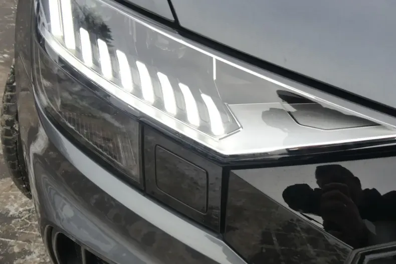 Audi Q8 din 2023 cu 45.091 km - oferta AUD170832 - foto 27