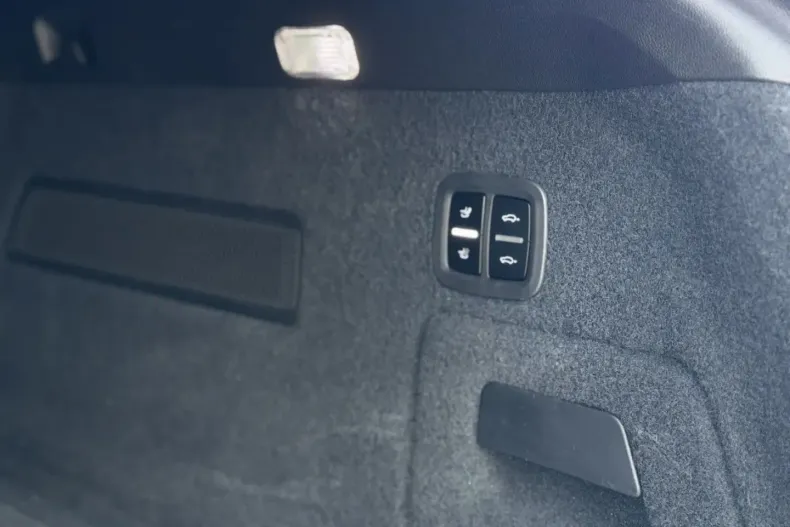 Porsche Cayenne din 2024 cu 32.600 km - oferta POR170842 - foto 9