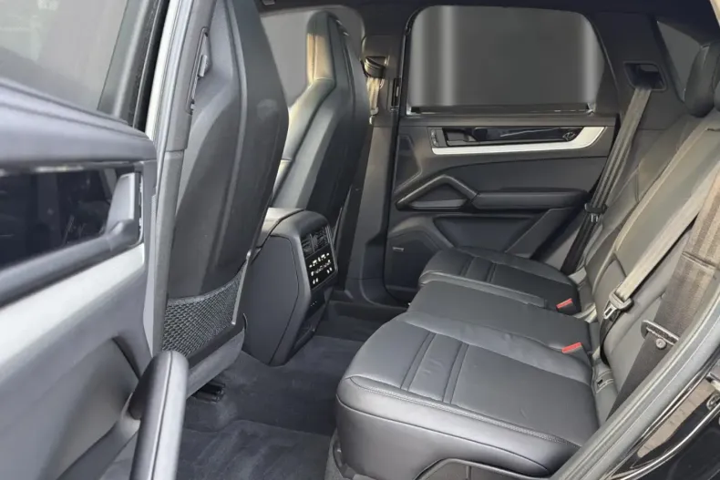 Porsche Cayenne din 2024 cu 32.600 km - oferta POR170842 - foto 11