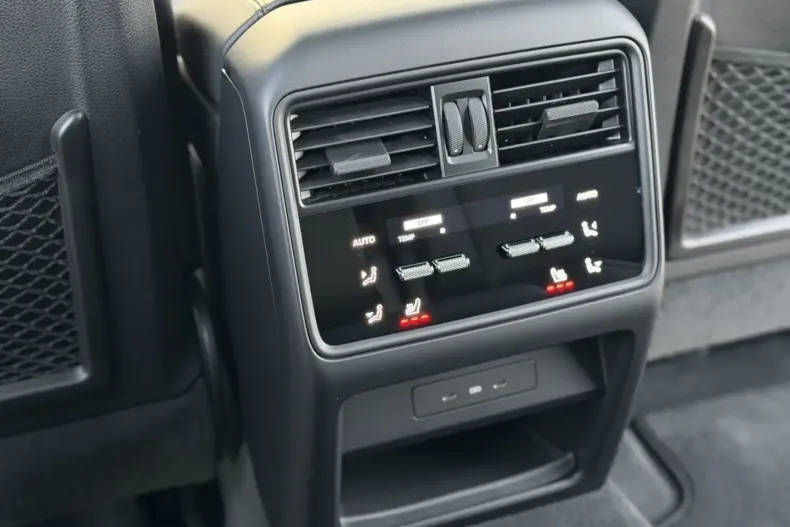 Porsche Cayenne din 2024 cu 32.600 km - oferta POR170842 - foto 14