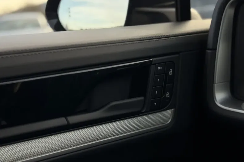 Porsche Cayenne din 2024 cu 32.600 km - oferta POR170842 - foto 25