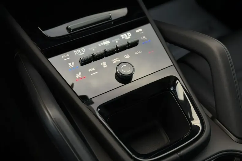 Porsche Cayenne din 2024 cu 32.600 km - oferta POR170842 - foto 37