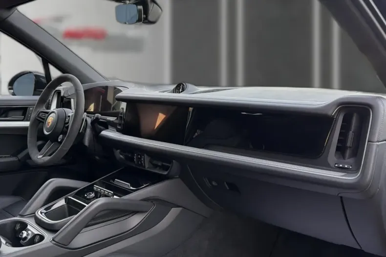 Porsche Cayenne din 2024 cu 32.600 km - oferta POR170842 - foto 38