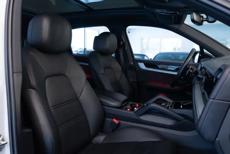 Porsche Cayenne din 2024 cu 63.000 km - oferta POR170849 - foto 12