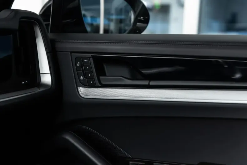 Porsche Cayenne din 2024 cu 63.000 km - oferta POR170849 - foto 35