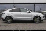 Porsche Cayenne din 2024 cu 23.169 km - oferta POR170850 - foto 8
